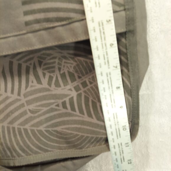 Quiksliver Shoulder Messenger Bag Gray Satchel Computer book School Career Pad - Picture 4 of 15